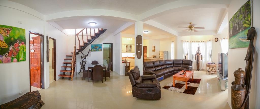 Hilltop Pool And Villa Puerto Princesa Exterior foto