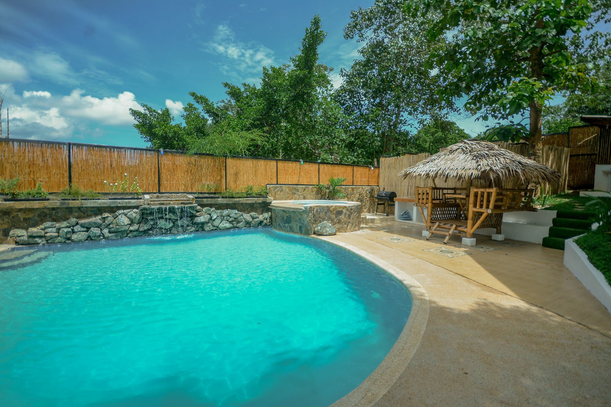 Hilltop Pool And Villa Puerto Princesa Exterior foto